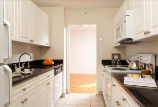 10 Longfellow Pl, Boston MA  02114 exterior