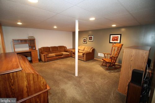 135 Edwin Ave, Trenton NJ 08610-4420 exterior