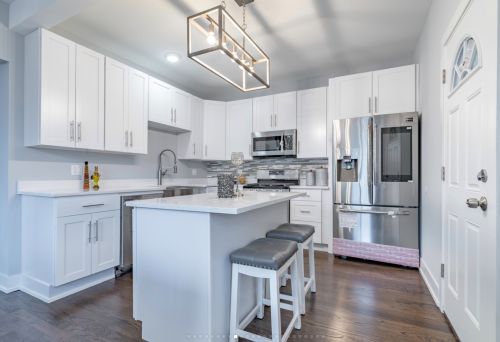 4501 Kilbourn Ave, Chicago IL 60646-5940 exterior