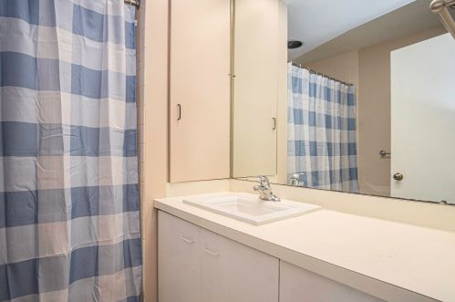 652 Ruddiman Dr, Meskegon MI 49445-2867 exterior