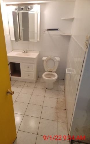 9838 Bensley Ave, Chicago IL 60617-6129 exterior