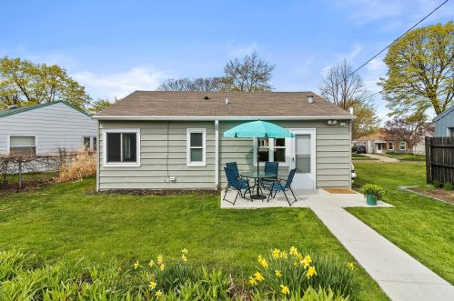 3436 1st Pl, Milwaukee WI  53207-3234 exterior