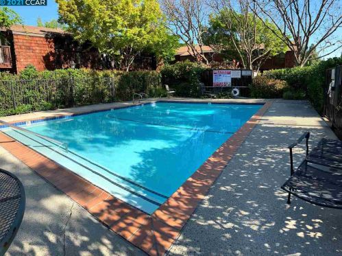 1455 Latour Ln, Concord CA 94521-2949 exterior