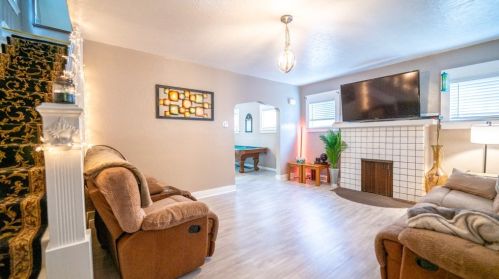 36 Grape St, Pittsburgh PA  15210-2022 exterior