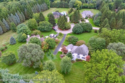 4406 Carmine Ct, Dewitt MI 48820-9183 exterior