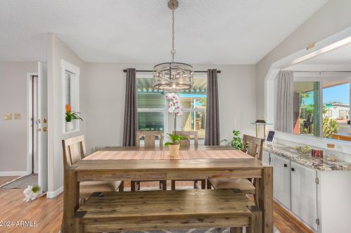 8936 Lakeview Dr, Chandler AZ 85248-6917 exterior