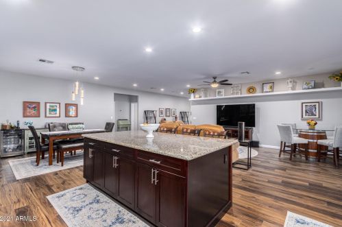 2806 Angela Dr, Phoenix AZ 85032-2049 exterior