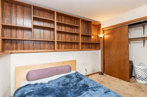 8632 Bottsford Ave, Milwaukee WI 53228-2838 exterior