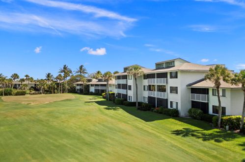 2400 Ocean Dr, Fort Pierce FL 81111-8018 exterior