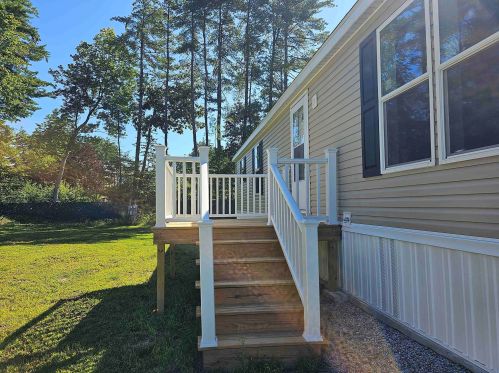 10 Emperor Dr, Concord NH  03303-4123 exterior