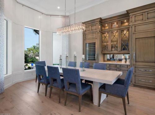 320 Devils Bight, Naples FL 34103-2432 exterior