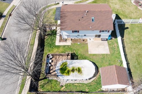 3 Brida Ct, Edison NJ  08817-3800 exterior