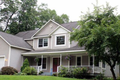 4387 Creekside Dr, Sylvan Beach, MI 49461-9643