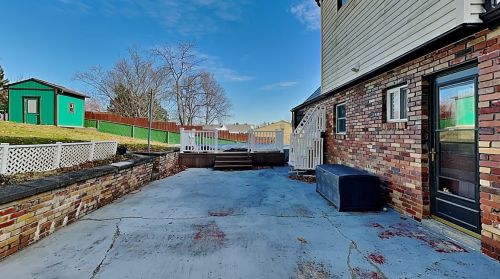 140 Perryvista Ave, Pittsburgh PA exterior