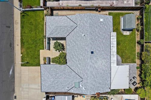 1519 Heartwood Dr, Concord CA 94521-1939 exterior