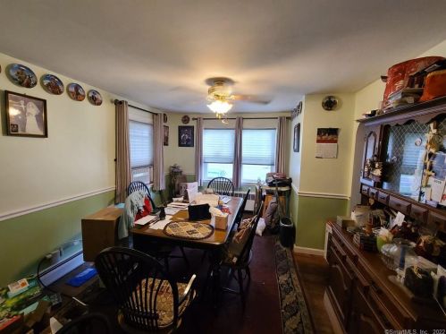 130 Main St, Meriden CT 06450-5603 exterior