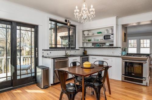 183 Meadowbrook Rd, Springfield MA 01106-1341 exterior