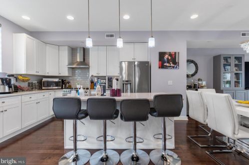 2673 Amber St, Philadelphia PA  19125-1404 exterior