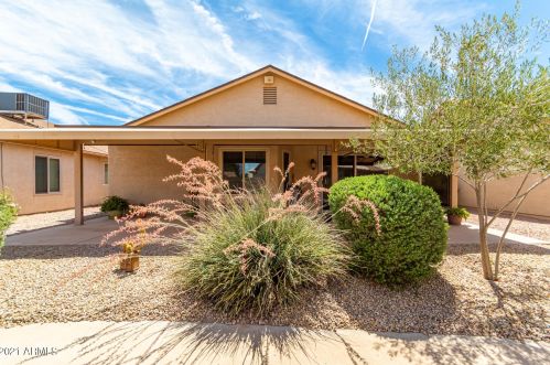 6350 Sawgrass Dr, Chandler AZ 85249-4352 exterior