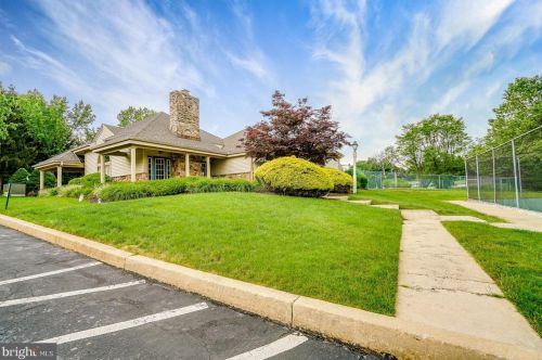 1312 Foxmeadow Dr, Limerick PA 19468-1556 exterior