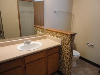 6633 Amick Way, Indianapolis IN  46268-8629 exterior