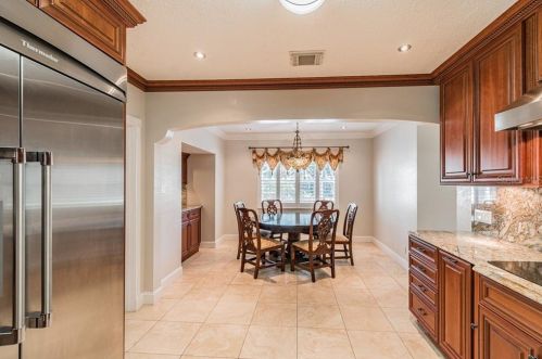 456 Davis Blvd, Tampa FL 33606-3818 exterior