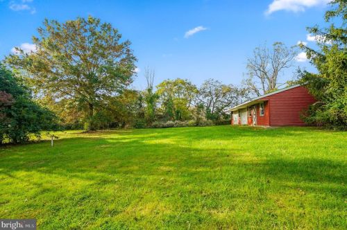 2071 Sunnyside Ave, Pottstown PA 19464-3026 exterior