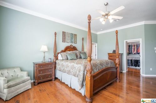 385 Mystic Pkwy, Spring Branch TX 78070-5267 exterior