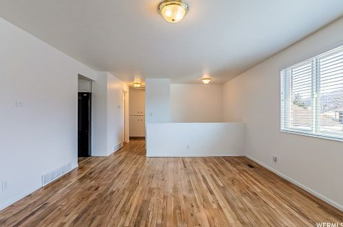 8146 Bryce Dr, Sandy UT 84070-0457 exterior