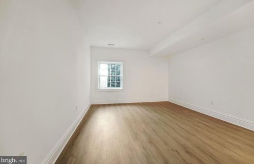 9318 Cranford Dr, Rockville MD 20854-2231 exterior