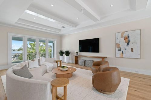 18826 Loxahatchee Riv Rd, Jupiter FL 33458-1081 exterior