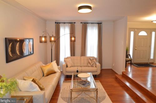 1409 Squaw Hill Ln, Silver Spring MD  20906-2009 exterior