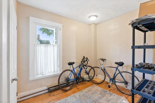 94 Woodford St, Portland ME 04103-4513 exterior