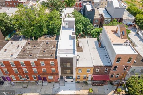 1628 Ellsworth St, Philadelphia PA 19146-2811 exterior