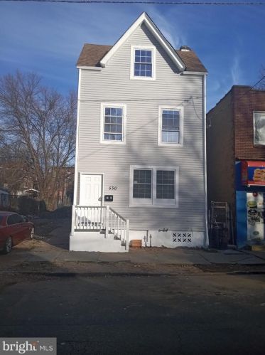530 Lamberton St, Trenton, NJ 08611-2816