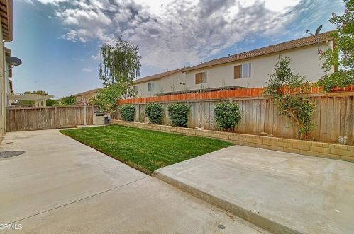 735 Kohala St, Oxnard CA  93030-8097 exterior