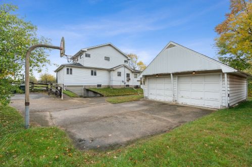 9022 Rockwell Ave, Chicago IL 60805-1314 exterior