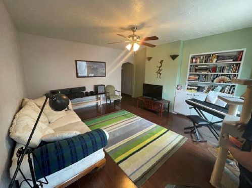 2020 Lowrie St, Pittsburgh, PA 15212-3227