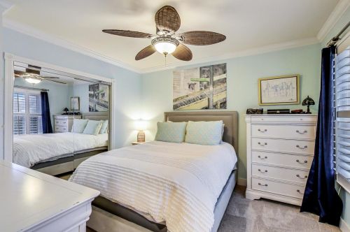 5337 Nashville Ave, Chicago IL 60638-1217 exterior