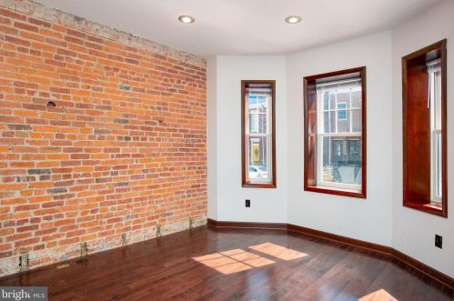 209 Morgan St, Washington DC  20001-1293 exterior