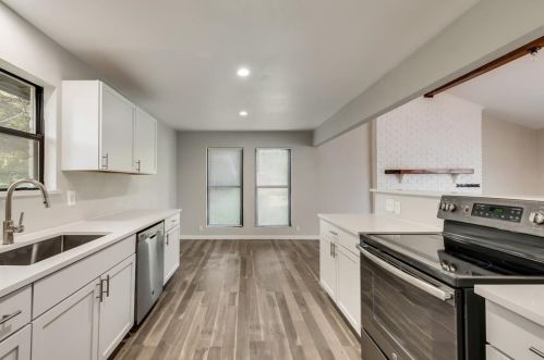 2634 Cypress Ave, Dallas TX  75227-8024 exterior