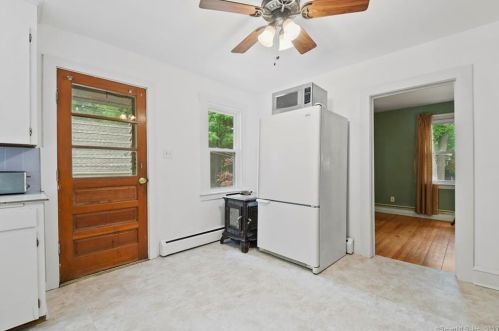 256 Autumn St, Manchester CT 06040-5553 exterior