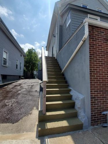 272 Smith St, Providence RI 02911-3307 exterior