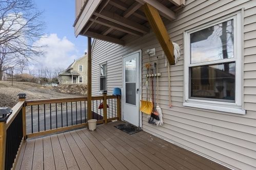 48 Trowbridge Circuit, Worcester MA 01603-2223 exterior