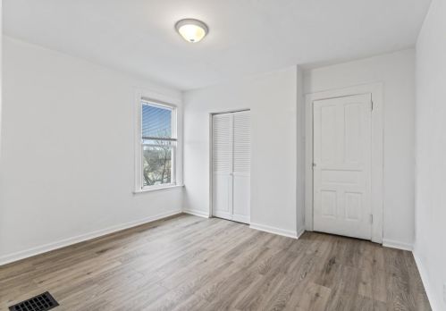 2236 Woodstock Ave, Pittsburgh PA 15218-2636 exterior