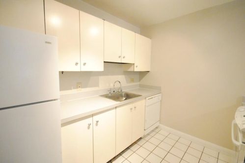 1851 10th St, Saint Louis MO 63104-3959 exterior