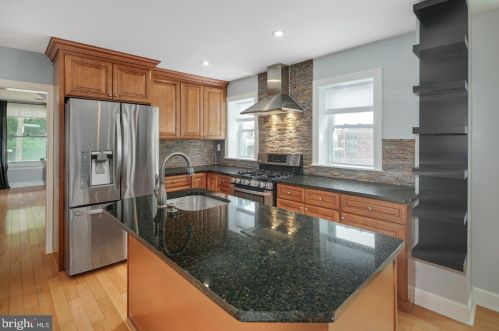 304 Leverington Ave, Philadelphia PA  19128-4736 exterior