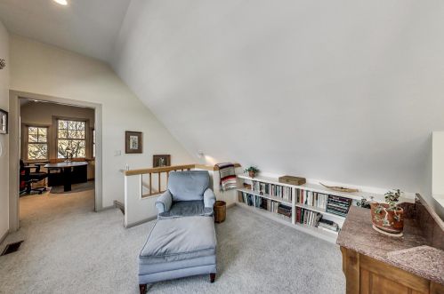 1133 Schubert Ave, Chicago IL 60614-1507 exterior