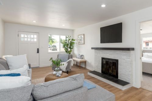 407 Wool St, Folsom CA 95630-2556 exterior