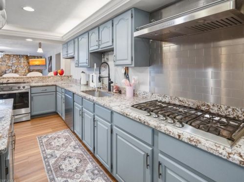 2550 16 Ave, Naples FL 34120-5492 exterior